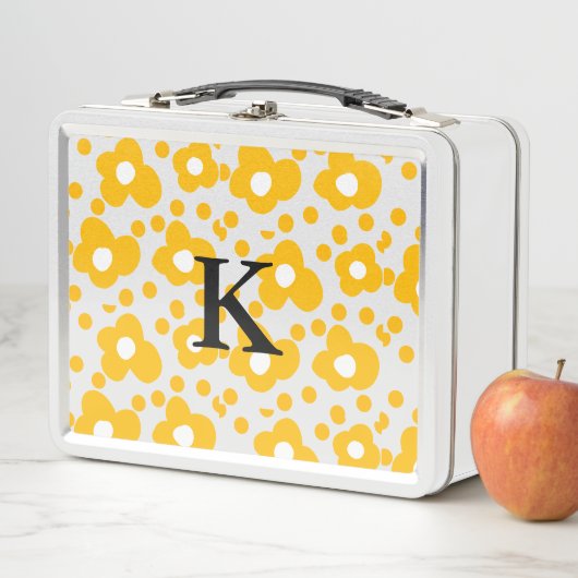 Lunch Box Fleur marguerite jaune ajouter monogramme mus (En situation)