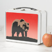 Lunch Box Grizzly Bear au coucher du soleil - Art original d (En situation)