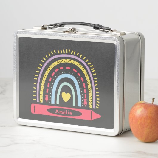 Lunch Box Joli nom d'enfants personnalisé Boho Rainbow (En situation)