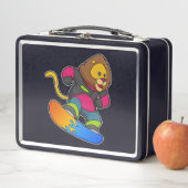 Lunch Box Lion en Snowboard avec Snowboard (En situation)