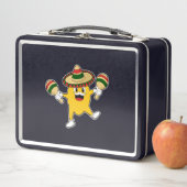 Lunch Box Mango comme musicien avec Maraca (En situation)