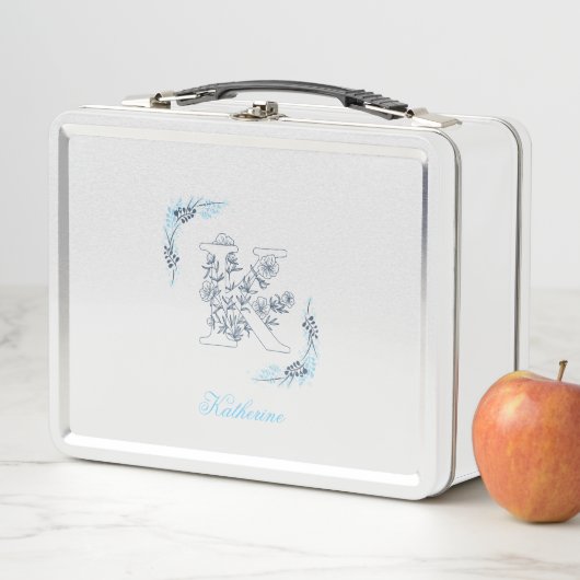Lunch Box Monogramme bleu "K" floral calme initial (En situation)