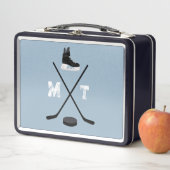 Lunch Box Monogramme classique de hockey sur glace bleu pous (En situation)