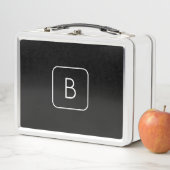 Lunch Box Monogramme Initial De Style Moderne | Blanc & Noir (En situation)