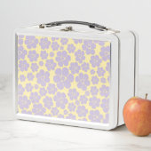 Lunch Box Motif Fleur - Pastel Jaune et Violet (En situation)
