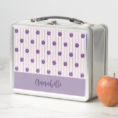 Lunch Box Nom Moderne Bleu & Bandes Violet Motif Floral (En situation)