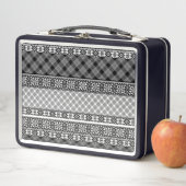 Lunch Box Patchwork rayé noir et blanc avec dentelle (En situation)