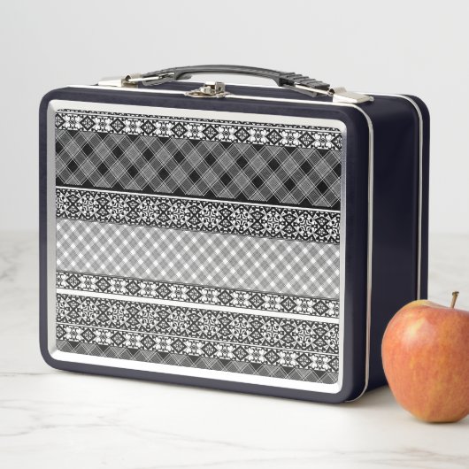 Lunch Box Patchwork rayé noir et blanc avec dentelle (En situation)