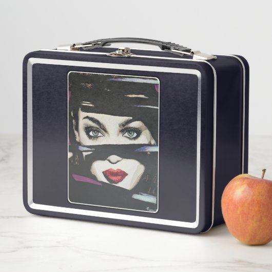 Lunch Box Peinture 'Out of the Dark' sur une (En situation)