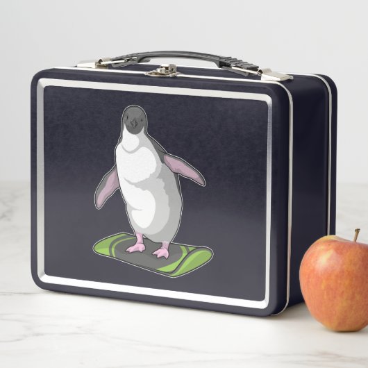 Lunch Box Penguin en Snowboardeur avec Snowboard (En situation)
