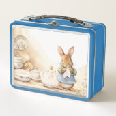 Lunch Box Peter Rabbit dans la cuisine avec plats (Devant)