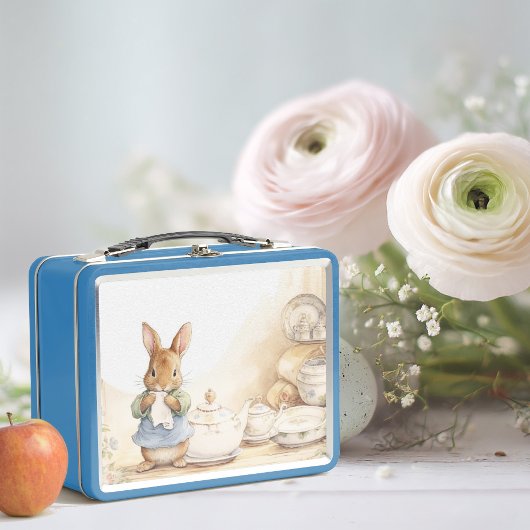 Lunch Box Peter Rabbit dans la cuisine avec plats