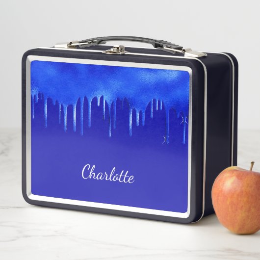 Lunch Box Royal bleu peinture goutte nom script fille (En situation)