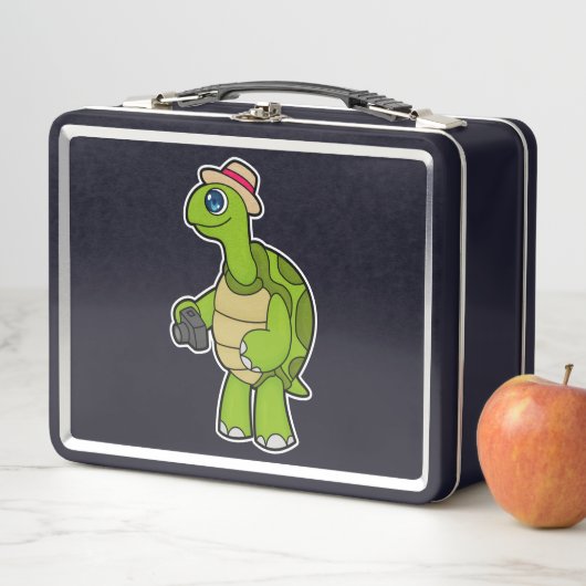 Lunch Box Turtle as Photographer with Camera (En situation)