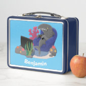 Lunch Box Un requin drôle en regardant la bande dessinée de  (En situation)