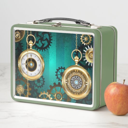 Lunch Box Veille bijoux Steampunk sur un Arrière - plan vert (En situation)