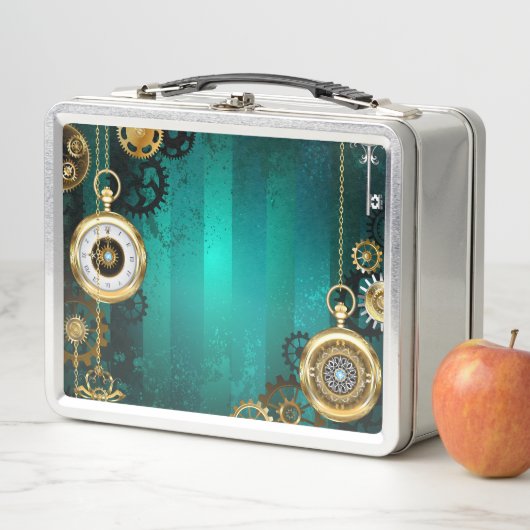 Lunch Box Veille bijoux Steampunk sur un Arrière - plan vert (En situation)
