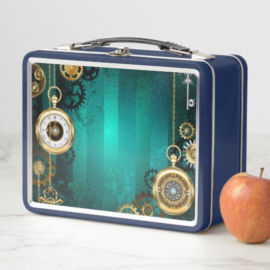 Lunch Box Veille bijoux Steampunk sur un Arrière - plan vert (En situation)