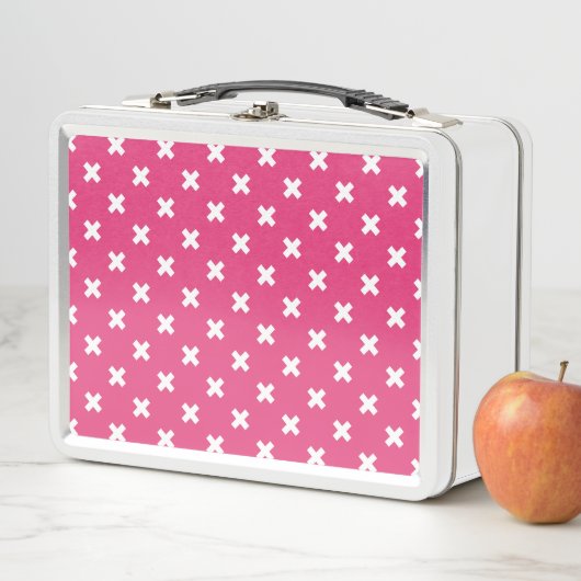 Lunch Box White cross stitches on fuchsia (En situation)