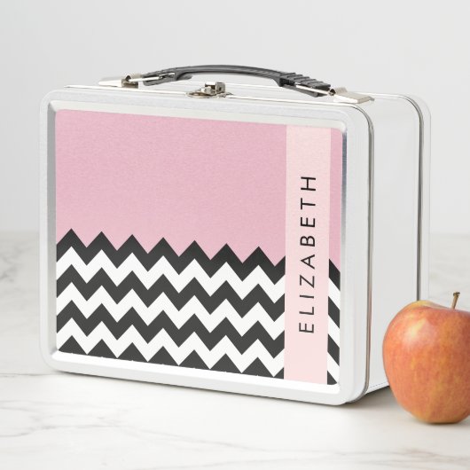 Lunch Box Zigzag noir et blanc, Chevron, rose, Votre nom (En situation)