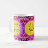 Lune de soleil jaune, mug roseâtre (Devant gauche)