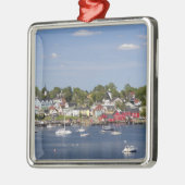Lunenberg, Nova Scotia, Canada. 2 Metalen Ornament (Links)