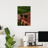 Lunettes de soleil vert mat sur une impression édi (Bureau à domicile)