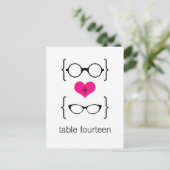 Lunettes Geek Rose Numéro de table Carte postale (Debout devant)