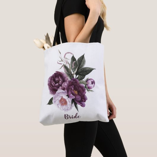 Luscious Dark Paarse en Plum Peonies Bruid Tas (Dichtbij)