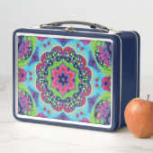Luscious Kaleidoscope Metal Lunchbox (En situation)
