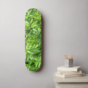 Lush Green Leaves Pattern – Natuur Botanisch Skateboard