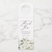 Lush White Flowers & Greenery Personalized Wedding Flessenhanger (Voorkant)