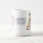 L'usine de Hairball 15 onces. Tasse (Centre)