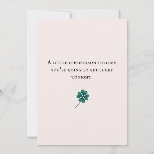 lutin mignon carte pour couples avec trèfle à quat (Devant)