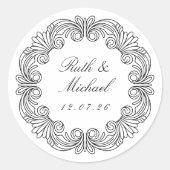 Luxe Barokke Scroll Trouwnaam & Datum Ronde Sticker (Voorkant)