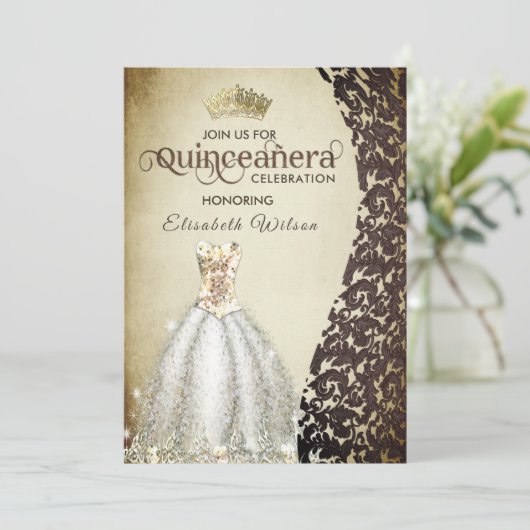 luxe damast gouden tiara Quinceañera Inv Kaart (Staand voorkant)