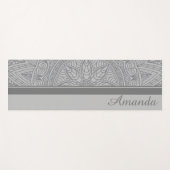 Luxe Elegant Grijs Zwart Mandala Design Naam Yogamat (Voorkant (horizontaal))