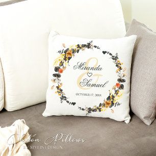 Luxe Golden Noir Wedding Monogram Sierkussen