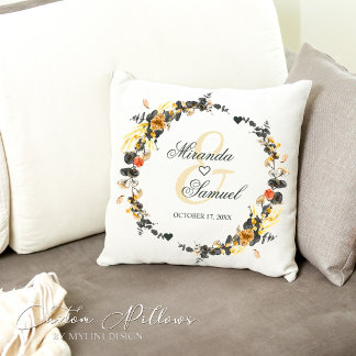 Luxe Golden Noir Wedding Monogram Sierkussen