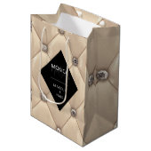 Luxe goud tufted monogram product medium cadeauzakje (Voorkant Gekanteld)
