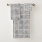 LUXE GRID GRAY MOTIF HAMPTON TOWEL SET (En situation)