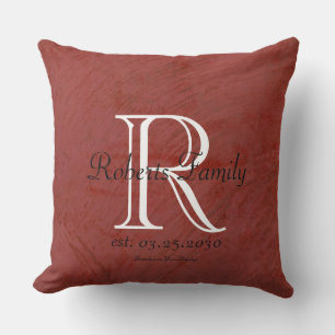 Luxe kussen met op maat gemaakte monogram
