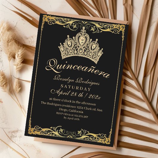 Luxe Quinceañera gouden kroon beige uitnodiging