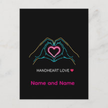 Luxe Realistisch Paar dat Houden van Handen Gouden