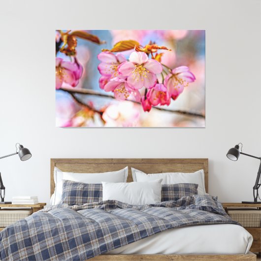 Luxe Sakura-bloemen in de lentuin Canvas Afdruk (Insitu (Slaapkamer))