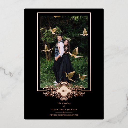 Luxe Sofisticate Zwart Bloei Chic Roze Goud Folie Uitnodiging (Voorkant)