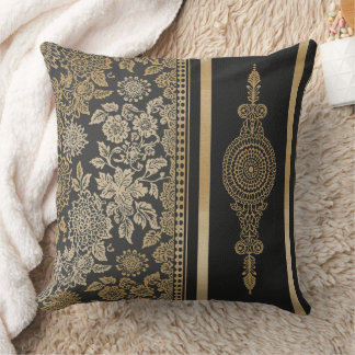 Luxe zwart en goud damast bloemrijke mandala kussen