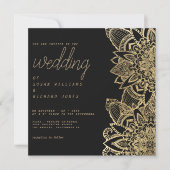 Luxe zwart goud script bloemenmandala bruiloft kaart (Voorkant)