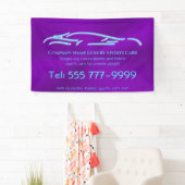 Luxekar-logo - Ice Blue-sportauto op paars Spandoek (Insitu)