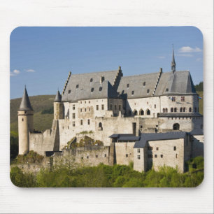 Luxemburg, Vianden. Kasteel Vianden (b. 15e Muismat